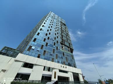 Так снимает Honor 70 Pro, оснащенный новейшим 54-мегапиксельным сенсором Sony IMX800. Опубликованы примеры фото в разных режимах, в том числе и ночью