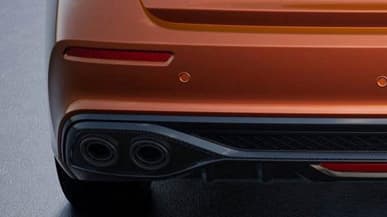 Прямой конкурент Lada Vesta Sport от Chery с разгоном до «сотни» за 6 с по цене 1 млн рублей: подробности о «горячем» седане Arrizo 5 GT