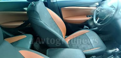 Так выглядит новая Lada Vesta внутри. Живые фото салона