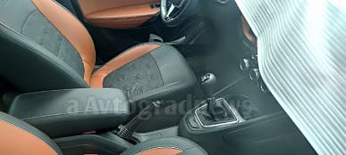 Опубликованы фото интерьера новейшей Lada Vesta NG SW Cross. Только серийную версию этого автомобиля мы увидим нескоро