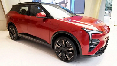 Пожизненные бесплатные ТО и гарантия на всё, включая аккумулятор. Недорогой электрокроссовер Hengchi 5 поступил в продажу в Китае