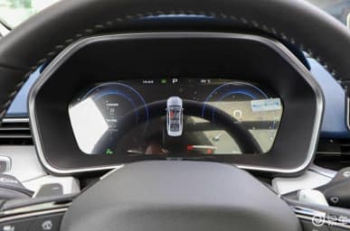 России бы не помешал такой седан. В Китае стартовали продажи нового Geely Xingrui c разгоном до 100 км/ч за 7,9 с и расходом 6,7 л на 100 км