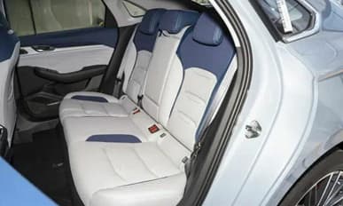 России бы не помешал такой седан. В Китае стартовали продажи нового Geely Xingrui c разгоном до 100 км/ч за 7,9 с и расходом 6,7 л на 100 км