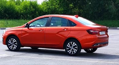 Товарные Lada Vesta NG сфотографировали вживую. Счастливчики даже смогут купить эти автомобили
