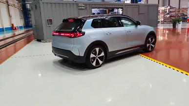 «Алмаз-Антей» показал ходовой образец отечественного электрического кроссовера E-NEVA с запасом хода 1000 км и интересным дизайном