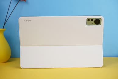 12,4 дюйма, 2,5К, 10 000 мА•ч, 67 Вт, 50 Мп и Snapdragon 870. Большой планшет Xiaomi Mi Pad 5 Pro 12.4 со стилусом и клавиатурой показали вживую со всех сторон