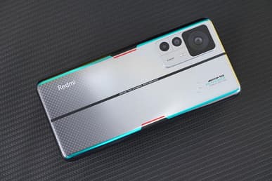 Лучшую версию топового флагмана Redmi и его комплект поставки показали вживую