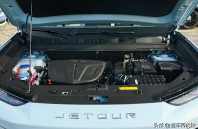 326 л.с., расход 1 л на 100 км и интерьер в стиле Tesla по цене от 14 700 долларов. В Китае стартовали продажи молодежного кроссовера Jetour Dasheng, который может появиться в России