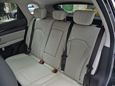 326 л.с., расход 1 л на 100 км и интерьер в стиле Tesla по цене от 14 700 долларов. В Китае стартовали продажи молодежного кроссовера Jetour Dasheng, который может появиться в России