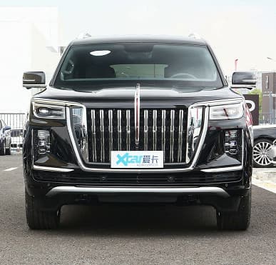 Мощно, богато и очень дорого. В Китае поступил в продажу огромный внедорожник Hongqi LS7 – с двигателем V8, длиной 5,7 м, отделкой натуральной кожей и деревом и ценой 216 000 долларов