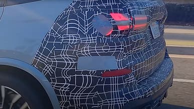 Это новый BMW X5 2024. Автомобиль засняли внутри и снаружи