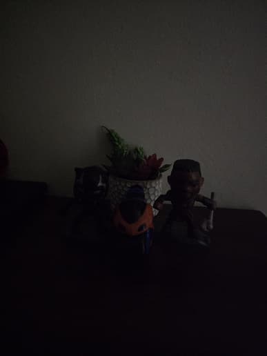 Луна с 30-кратным зумом, режим ночной съемки и примеры дневной съемки. Новые фото, демонстрирующие возможности Samsung Galaxy S23 – базовой модели линейки