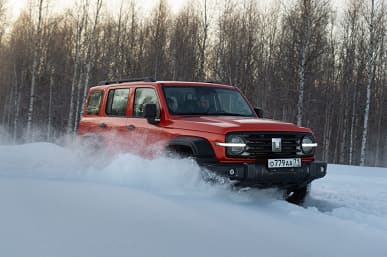 «Танки» грязи не боятся. Внедорожники Tank 300 и Tank 500 протестировали российским бездорожьем перед стартом продаж, им также добавили ряд опций