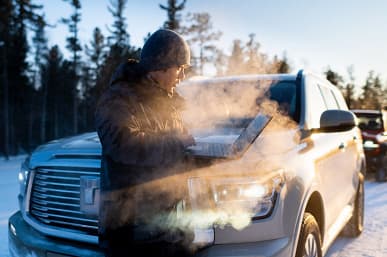 «Танки» грязи не боятся. Внедорожники Tank 300 и Tank 500 протестировали российским бездорожьем перед стартом продаж, им также добавили ряд опций