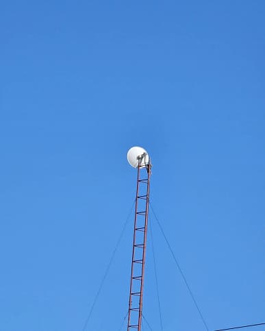 Система Space Zoom нового поколения. 6 кадров, демонстрирующие зум Samsung Galaxy S23 от 0,6х до 100х