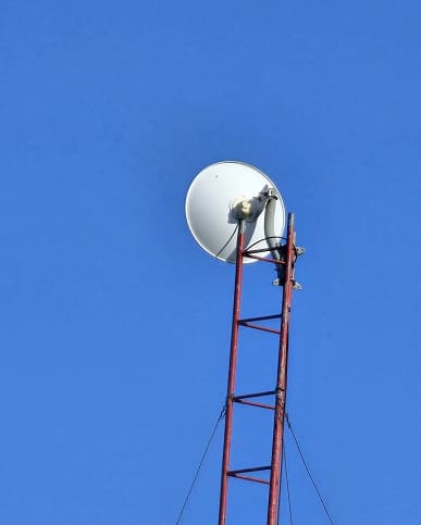 Система Space Zoom нового поколения. 6 кадров, демонстрирующие зум Samsung Galaxy S23 от 0,6х до 100х