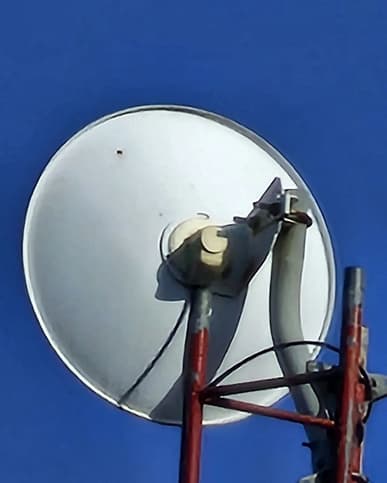 Система Space Zoom нового поколения. 6 кадров, демонстрирующие зум Samsung Galaxy S23 от 0,6х до 100х