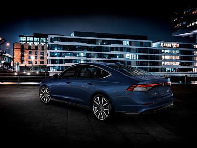 Совершенно новый Honda Accord 2023 появился у дилеров в США. За седан просят от 27 295 долларов