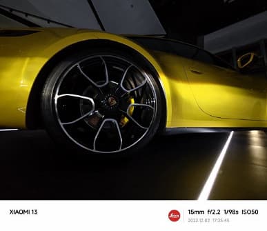 Возможности камеры Xiaomi 13 показали при съёмке суперкаров