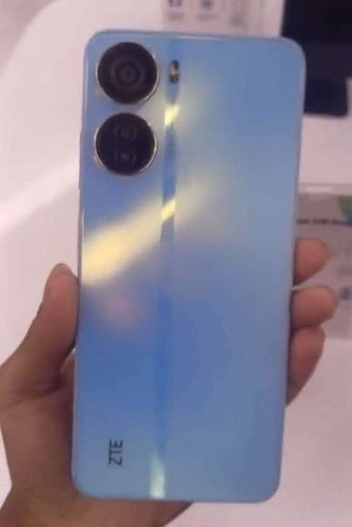 Оцененный в 170 долларов ZTE Blade V40 засветился в Бангладеш