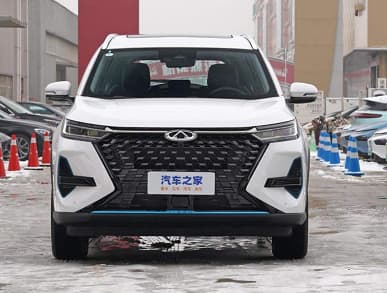 326 л.с., 7 мест, полный привод, расход 1,7 л на 100 км. Дилеры в Китае уже начали получать Chery Tiggo 8 Pro DP-i