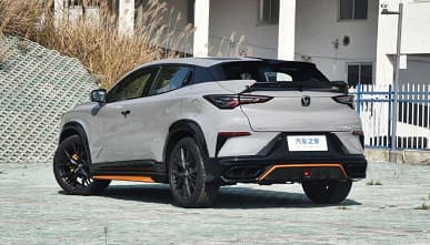 В Китае представлен кроссовер Changan UNI-T 2023. За него просят от 16 800 долларов