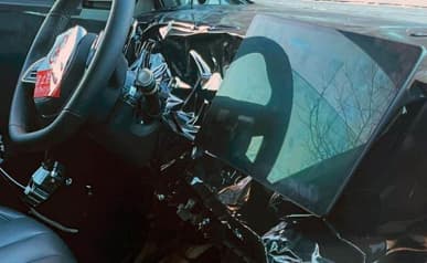 Это новый огромный внедорожник Huawei: появились живые фото Aito M9