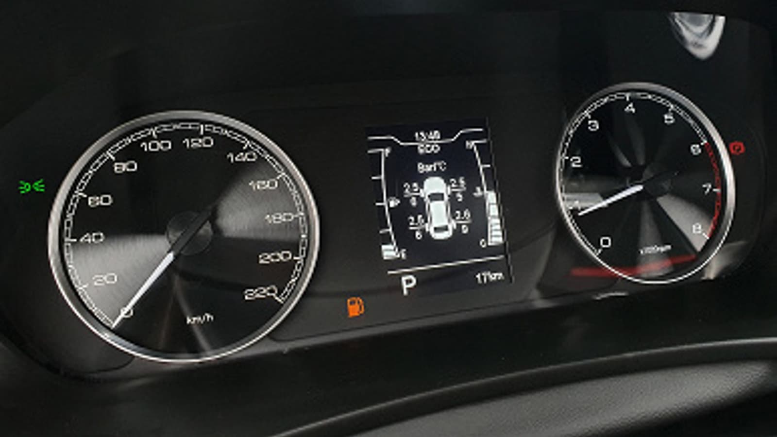 Доступные запчасти и гарантия 3 года, но не очень большой клиренс и «хочется еще дешевле». Главный редактор «За рулем» рассказал о седане Kaiyi E5 – главном конкуренте Vesta