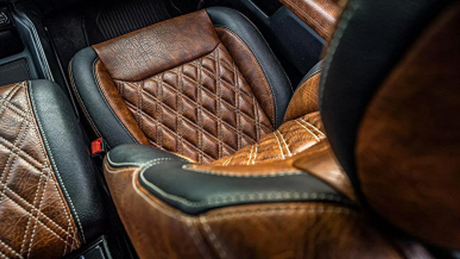 Пикап для апокалипсиса. Тюнинг-ателье Apocalypse показало шестиколесный Ram TRX 6x6 Warlord с 712-сильным двигателем V8