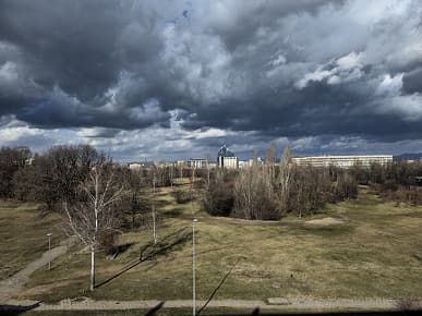 Сравнение камер Samsung Galaxy S23 Ultra против Galaxy S22 Ultra показывает, что новинка лучше, но разницу порой нужно искать