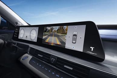 326 л.с., запас хода более 1000 км, три экрана и автопилот уровня 2,5. В Экономичная версия кроссовера Chery Tiggo 7 Plus поступила в продажу