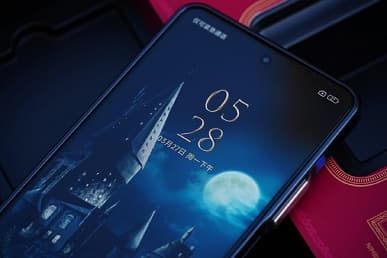 Redmi Note 12 Turbo и Redmi Note 12 Turbo Harry Potter Edition показали вживую после анонса