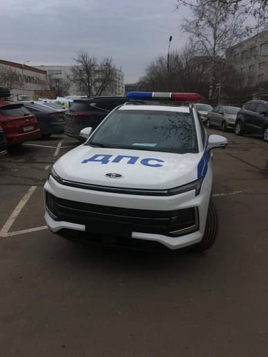 Кроссовер «Москвич 3» уже на службе в ГИБДД