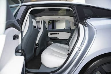 340 л.с., задний привод, 4,9 с до 100 км/ч и рекордная аэродинамика. Представлен спортседан Aion Hyper GT