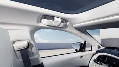 У кроссовера Geely с динамикой спорткара будет своя «фишечка» в салоне – Zeekr X получит передвижной экран