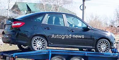 Так будет выглядеть лифтбэк Lada Granta Sport со 120-сильным мотором, производство которого стартует летом. Предсерийный экземпляр засняли на АвтоВАЗе