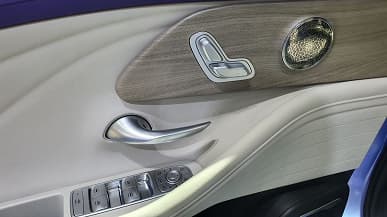 «Camry-заменитель». Главный редактор «За рулем» показал салон седана Chery Arrizo 8, который будет продаваться в России