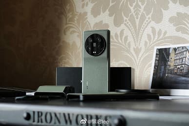 Зелёный Xiaomi 13 Ultra и специальный комплект для фотосъёмки показали вживую