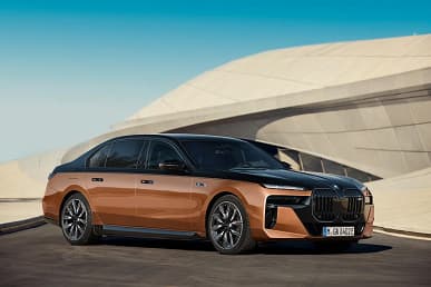 Представлена самая мощная «семерка» BMW – 660-сильная BMW i7 M70 xDrive