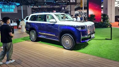 267 л.с., 8-ступенчатый «автомат», полный привод и дух Mercedes-Maybach. У внедорожника BAIC BJ60, который скоро поступит в продажу в России, появилась стильная версия