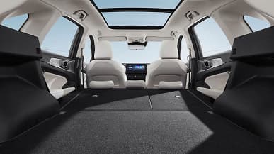 280 л.с., полный привод и три экрана в салоне. Представлены совершенно новые кроссоверы Haval Xiaolong Max и Xiaolong