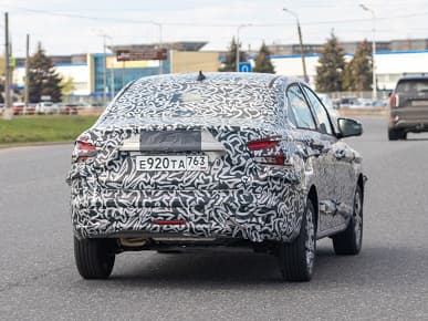 Салоны Lada Granta 2 и Dacia Logan 3 впервые сравнили на фото