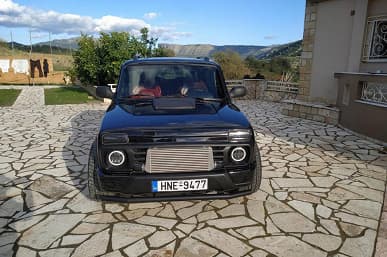 В Европе продают «СуперНиву» – с 300-сильным турбомотором и тормозами от Porsche