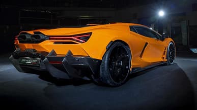 В России можно заказать новейший 1000-сильный гиперкар Lamborghini Revuelto. Сколько за него просят?