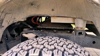 Огромный внедорожник Tank 800 и пикап Great Wall X Poer засняли на дорогах в Китае. У них пневмоподвеска и мотор V6