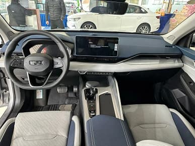 А нужно ли ждать Vesta NG? Большой седан Geely Preface 2023 со 190-сильным мотором можно заказать в России за 2,1 млн рублей