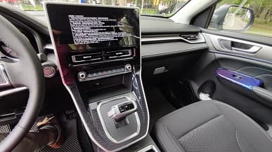 Бюджетный кроссовер Haval M6 вышел на рынок Казахстана. Живые фото и подробности о модели, которая очень скоро официально появится в России