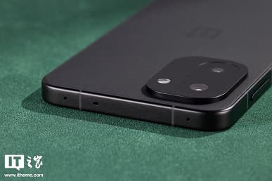 Первый в мире смартфон на Snapdragon 8 Gen 5, а также экран 165 Гц, аккумулятор ёмкостью более 8000 мАч, 100 Вт, защита IP68. OnePlus Ace 6T уже можно заказать в Китае