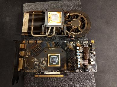 Будто сама курила: редкая GeForce 9800GT 10 лет трудилась в дыму курильщиков и превратилась в «копчёную»