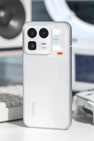 Realme Neo 8: живые фото и подробности о процессоре Snapdragon 8 Gen 5